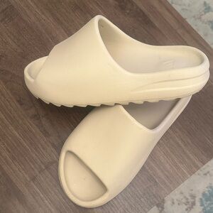 Yezzy authentic Beige Slide Sandals for Men